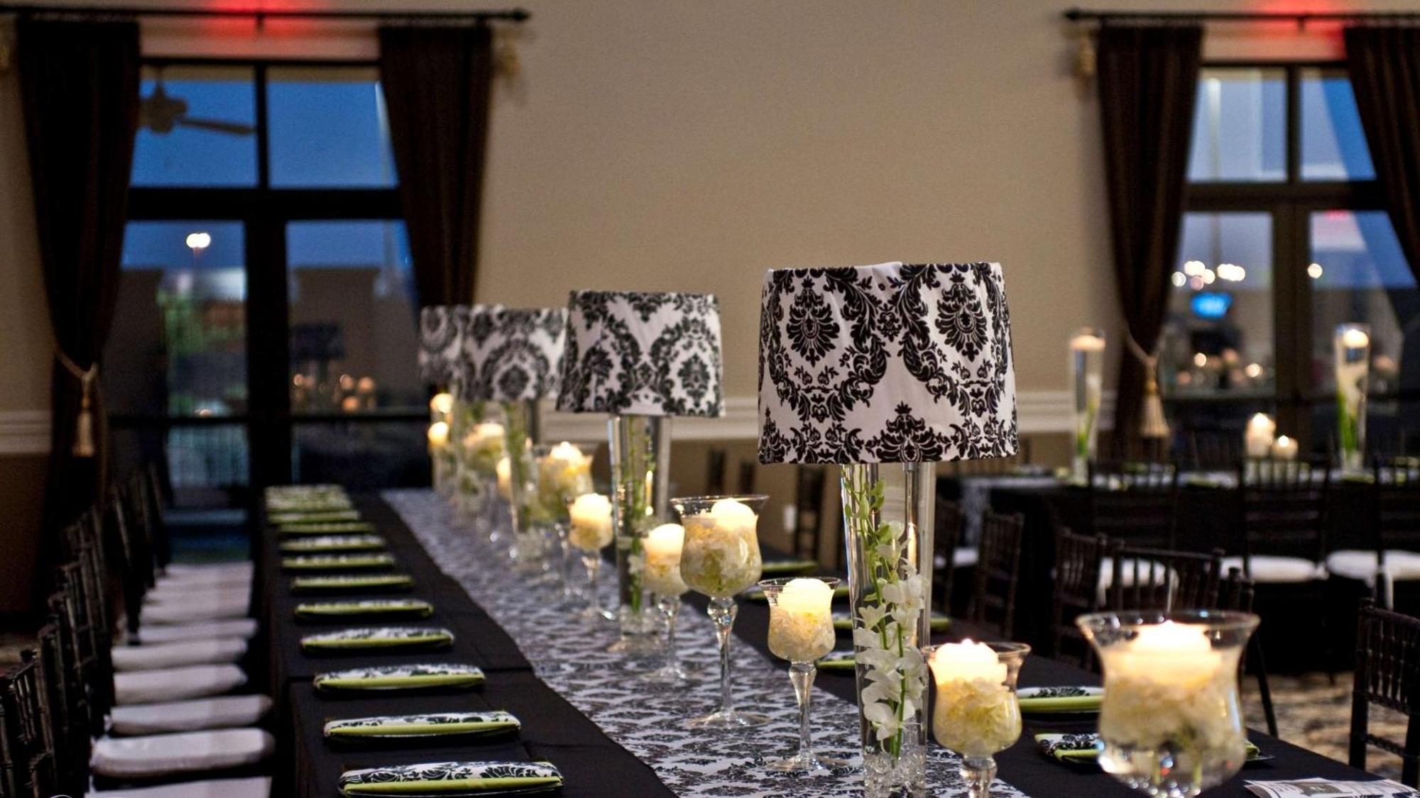 Doubletree By Hilton Phoenix-Gilbert Restoran gambar
